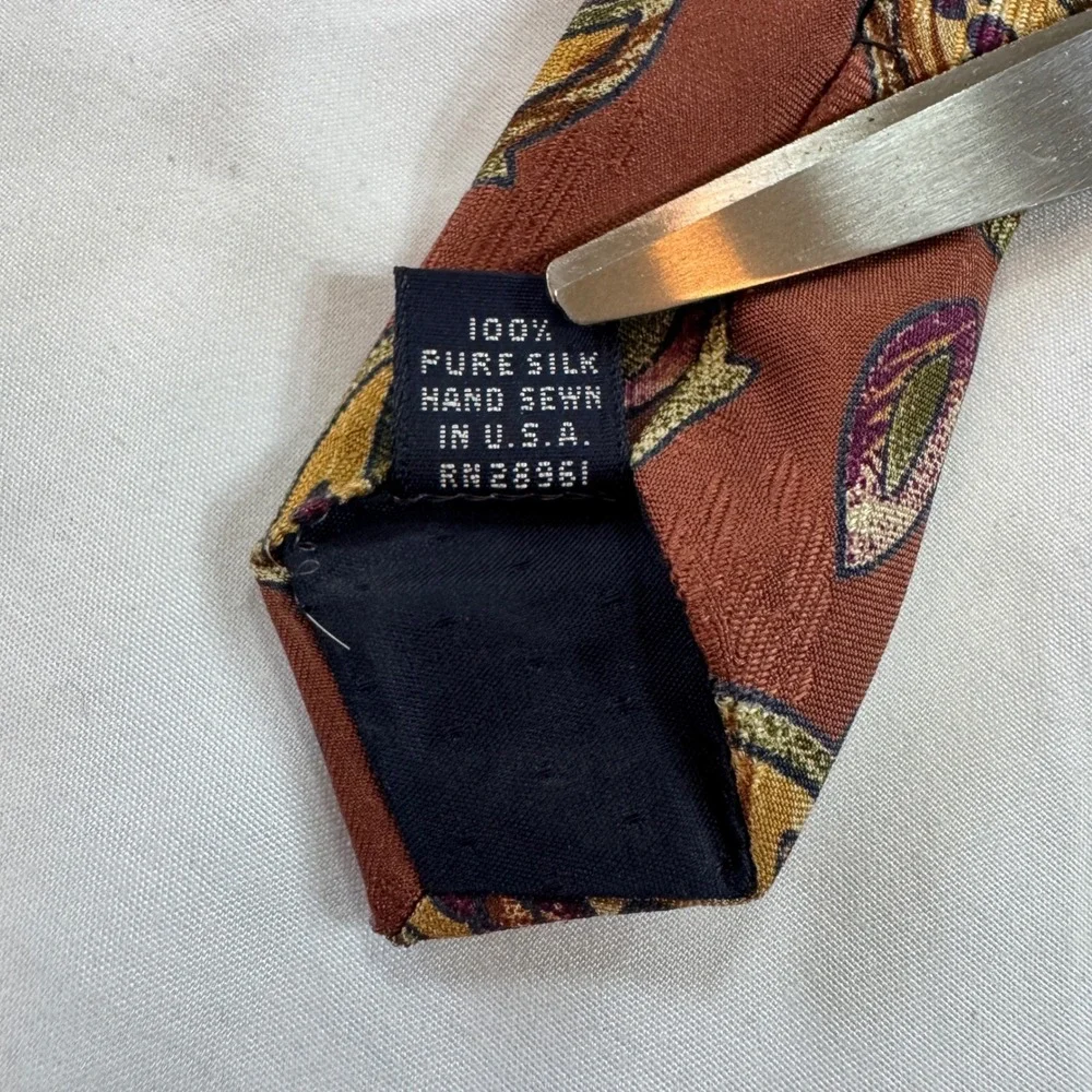 Vintage Burberrys of‎ London Men's Silk Paisley Tie Rust Gold Hand Sewn USA